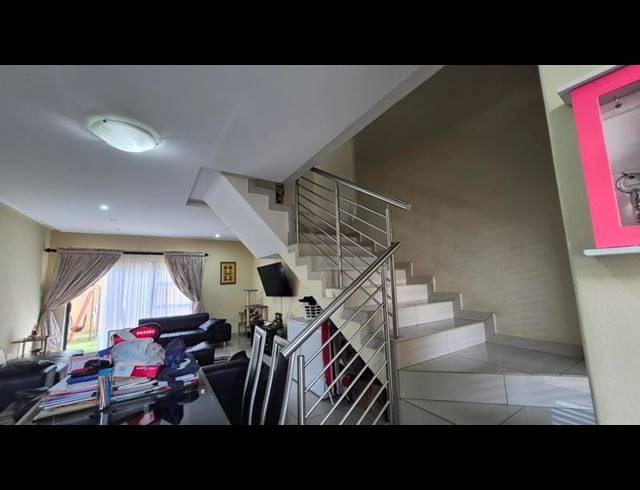 3 BEDROOM TOWNHOUSE FOR SALE IN RASLOUW GARDENS